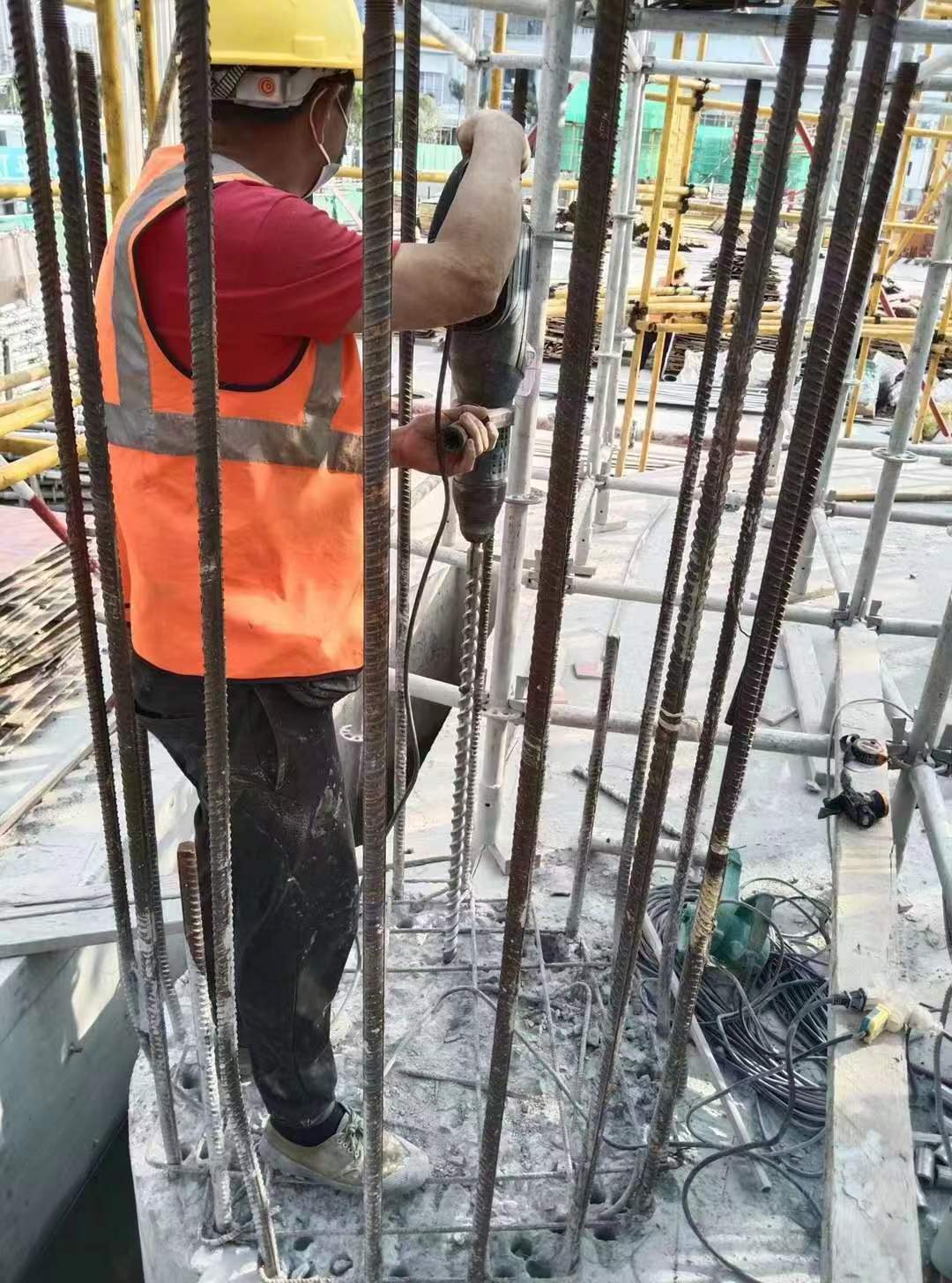 鹤壁增大截面法加固框架柱施工方案